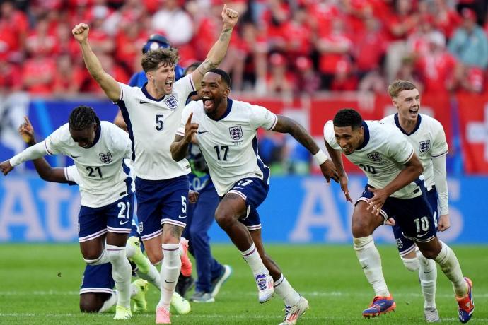 包含英格兰队迎战意大利,双方实力均衡的词条 包含英格兰队迎战意大利,双方实力均衡的词条