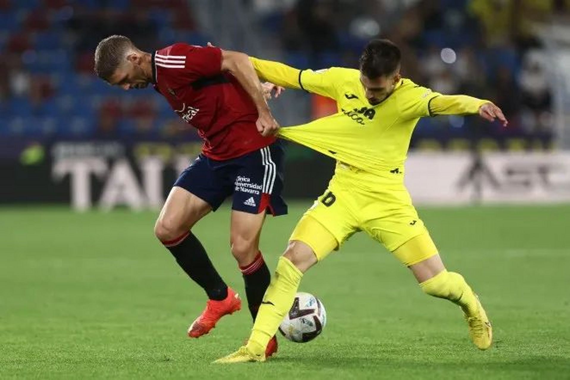 斯图加特客场战平，积分暂居中游位置的简单介绍