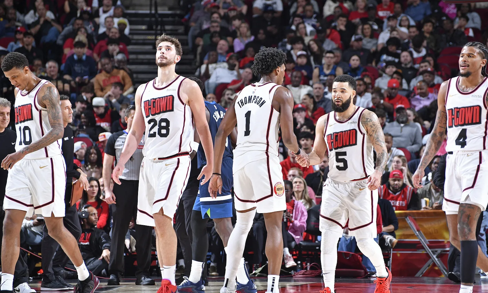 西部第二名球队明星受伤，球队战术调整的简单介绍