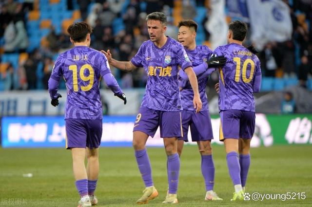 天津泰达主场平局，与上海上港握手言和