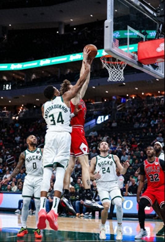 雄鹿力克活塞,字母哥连续场+表现的简单介绍 雄鹿力克活塞,字母哥连续场+表现的简单介绍