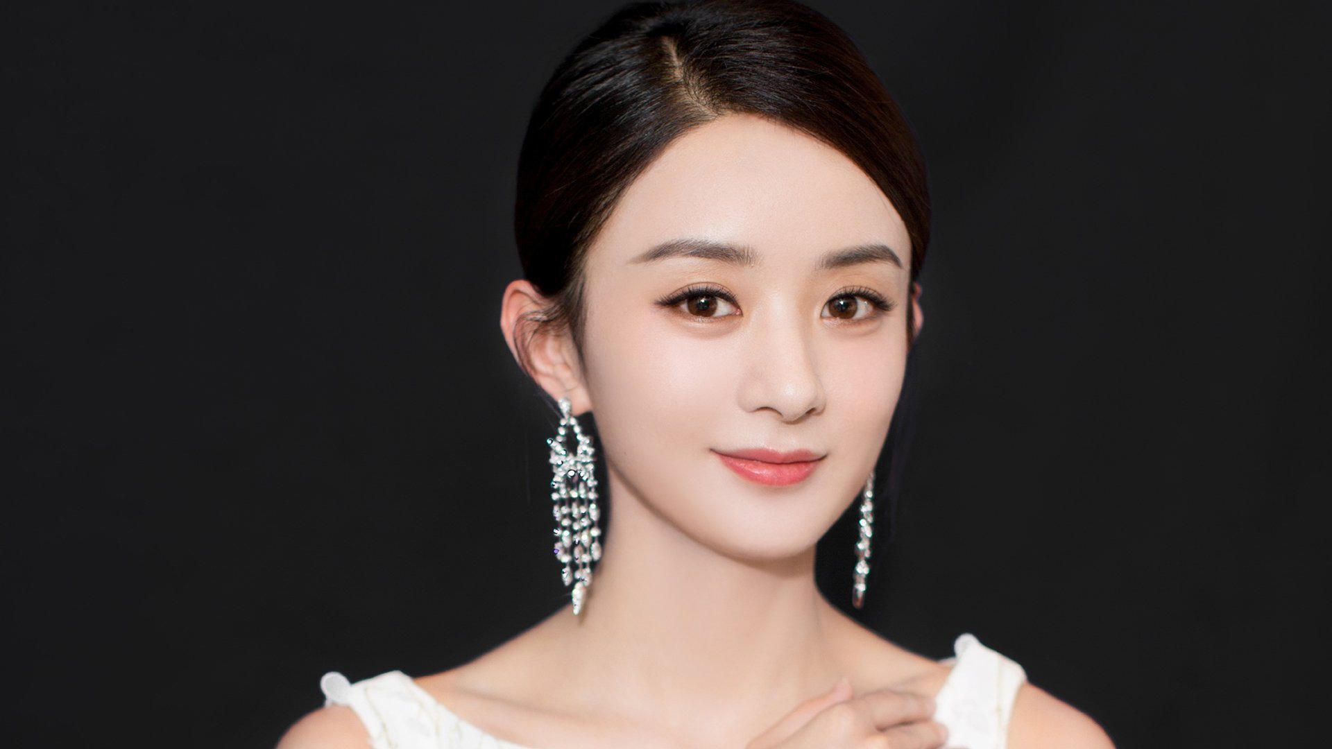 奥亚尔萨瓦尔导演逆转，拉齐奥团队之力如何击溃曼城巨舰