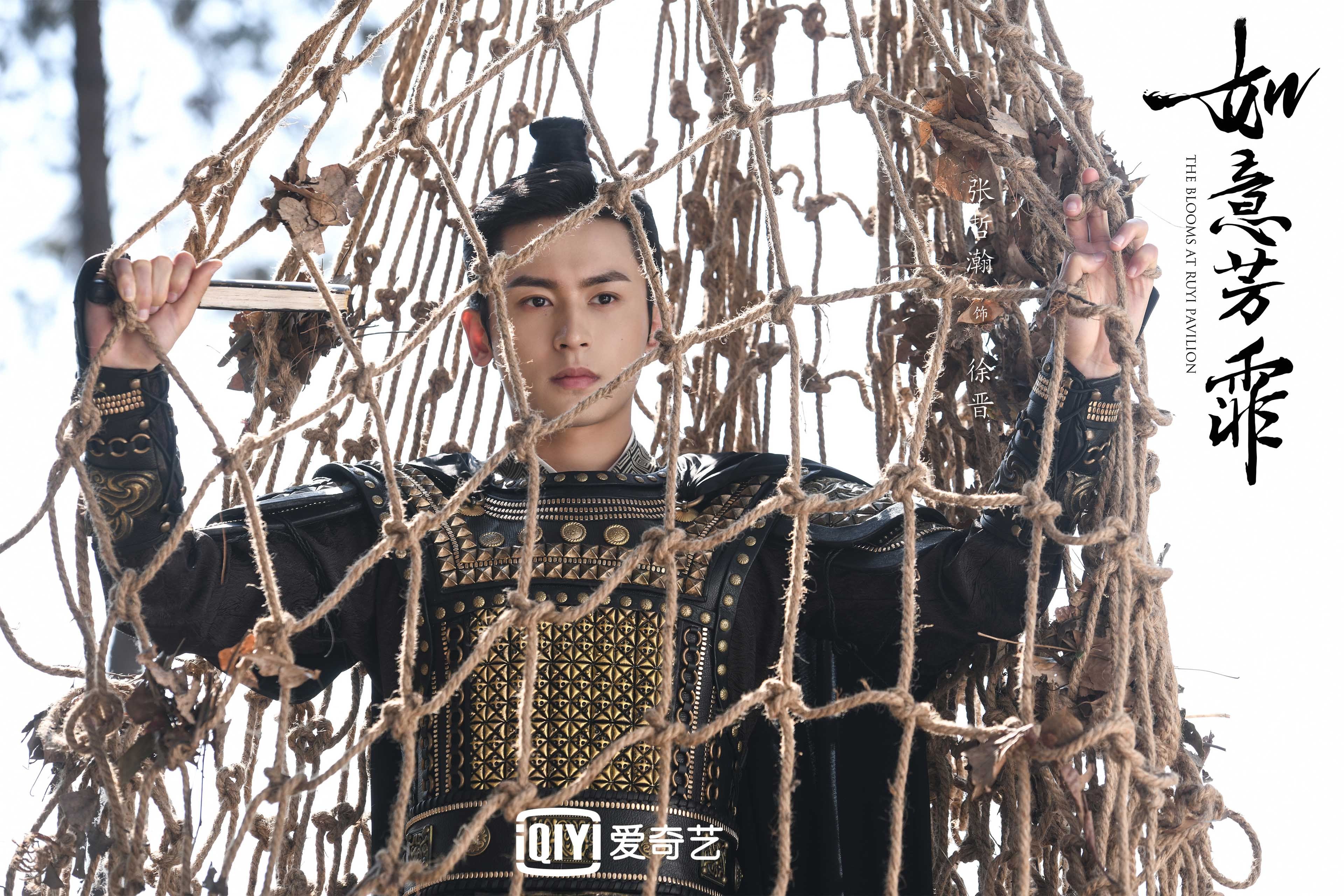 逆转与焦点，西甲国家德比与凯尔特人翻盘活塞的体育史诗