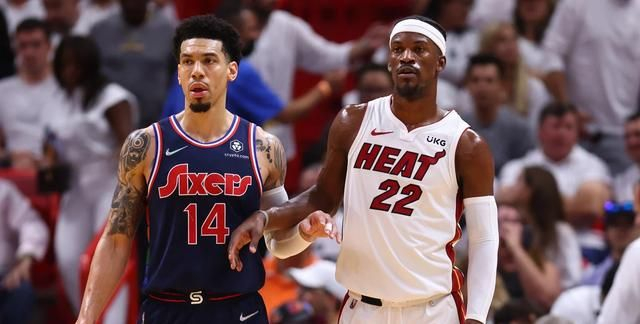 马克西防守端锁死对手，广厦队强压上海队